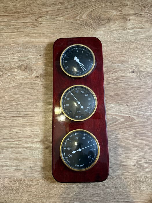 Zegarek termometr hugrometr