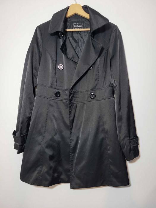 Czarny klasyczny trencz na wiosnę M 38 płaszcz płaszczyk deszcz kurtka