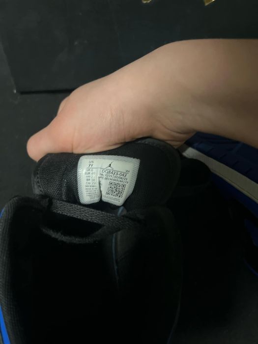 Nike AIR JORDAN 1 MID (GS) size 40