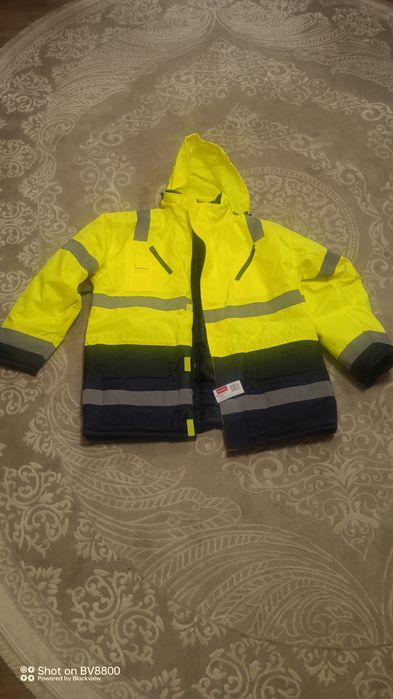 Куртка світоотражаюча.