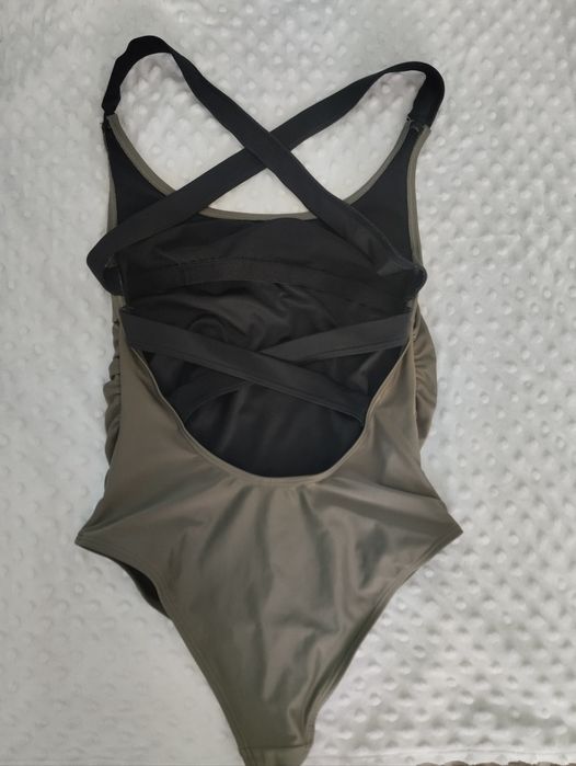 Купальник для вагітних