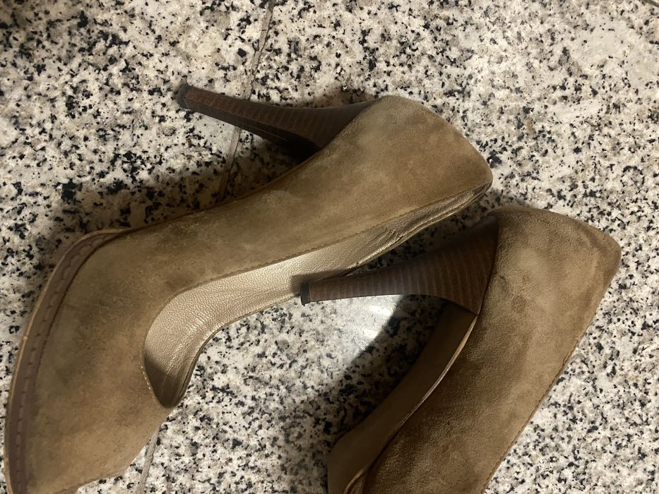 Sapatos salto alto