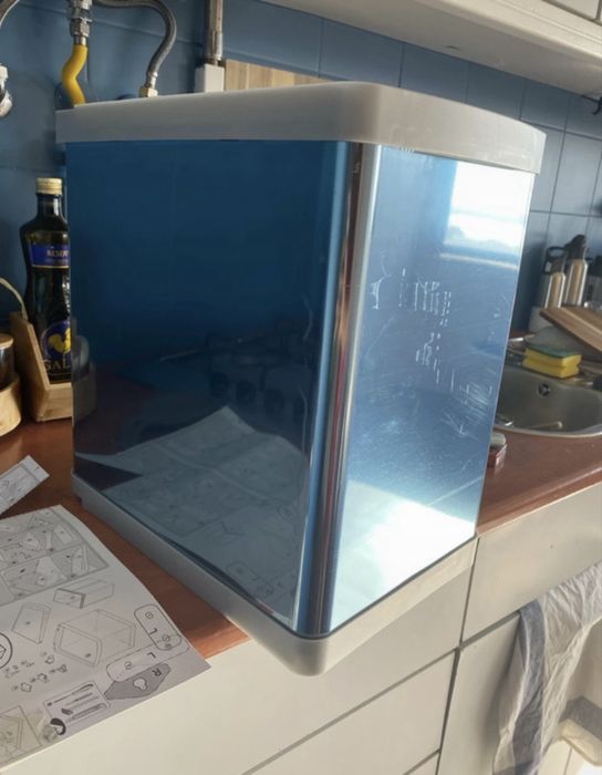 Caixote do lixo novo