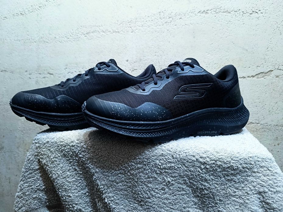 Męskie sneakersy SKECHERS GO RUN CONSISTENT 2.0 WATERPROOF r.43 stan idealny