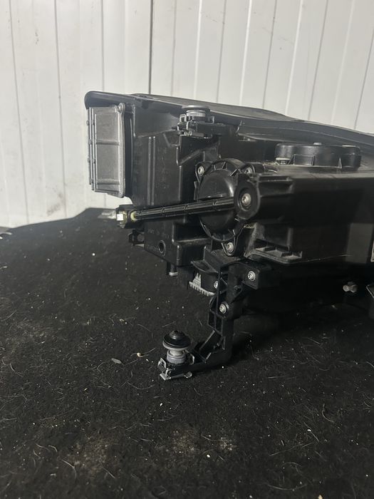 Farol led cupra formentor