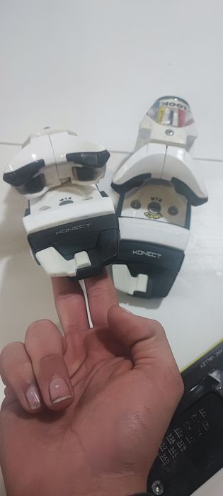 Skis (168 cm) with Bindings64284103674371123