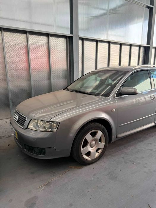 VENDO AUDI A4 2004 B6 (Peças ou reparação)