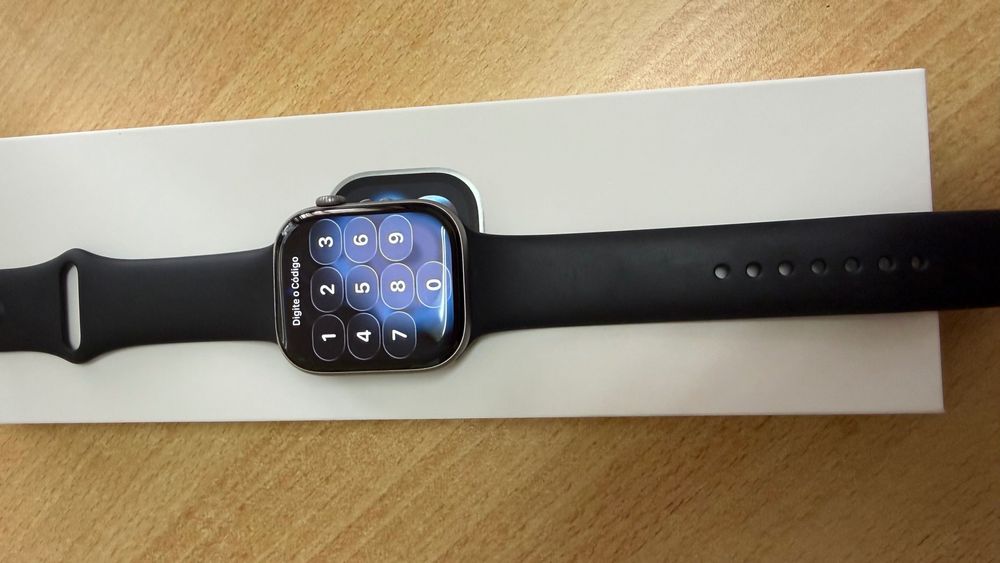 Apple Watch 11 GPS 46 mm  usado mais está zero. Pagamento somente em mãos  , retirado do aparelho em mãos tbm