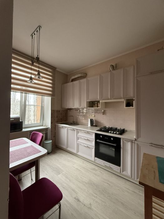 Сдам 2 ком кв Леси Украинки ул.