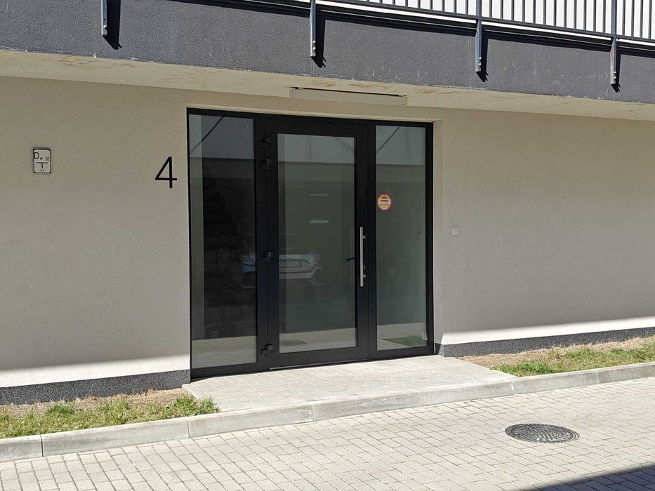 Mieszkanie 85 m 4 pokoje 2 łazienki osobne wejście zamknięte osiedle zieleń - Widok 2