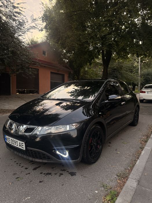 Honda civik 2008 5D , 1.8 газ/бенз ,6ст механика