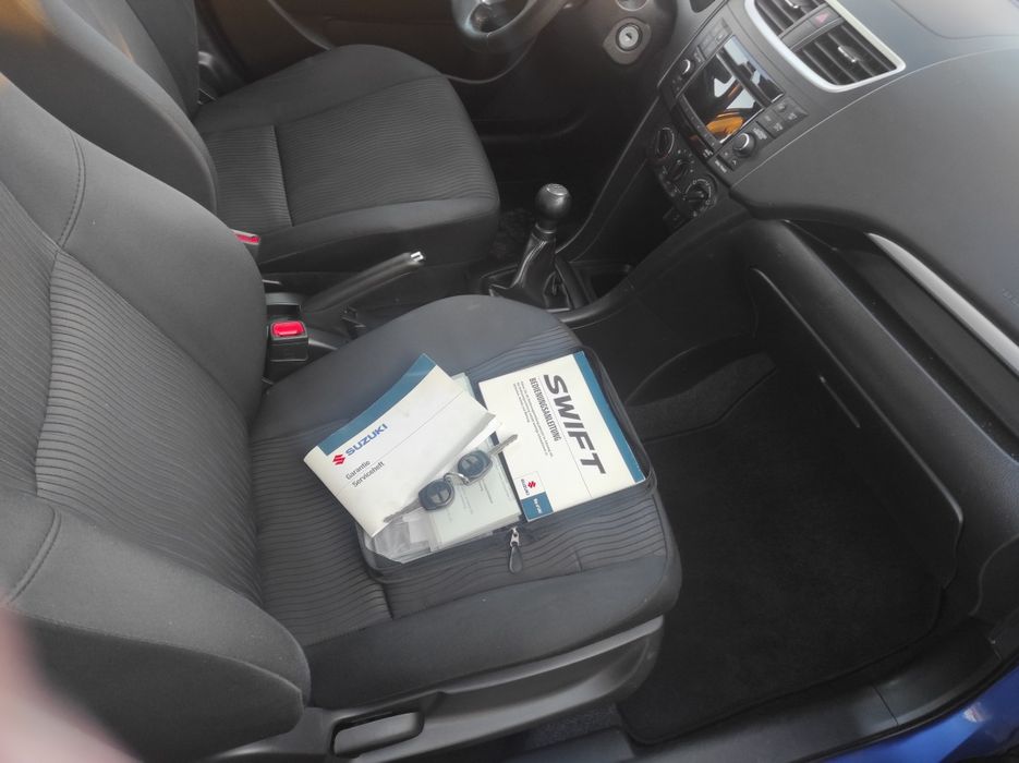 Suzuki Swift 4x4   benzyna 2013 rok produkcji