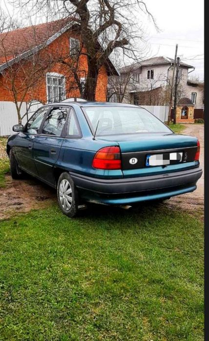 авто Опель Астра автомат