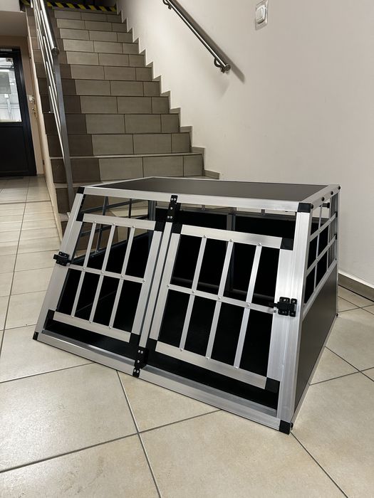 Transporter samochodowy dla zwierząt