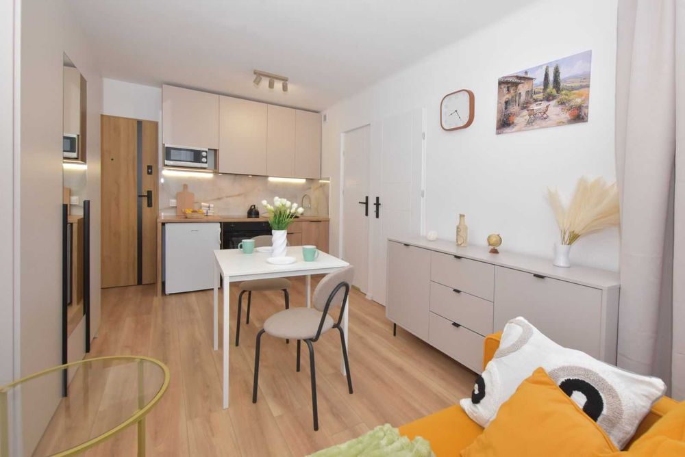Nowe mieszkanie oddzielna sypialnia balkon Dąbrowskiego centrum Politechnika 5min