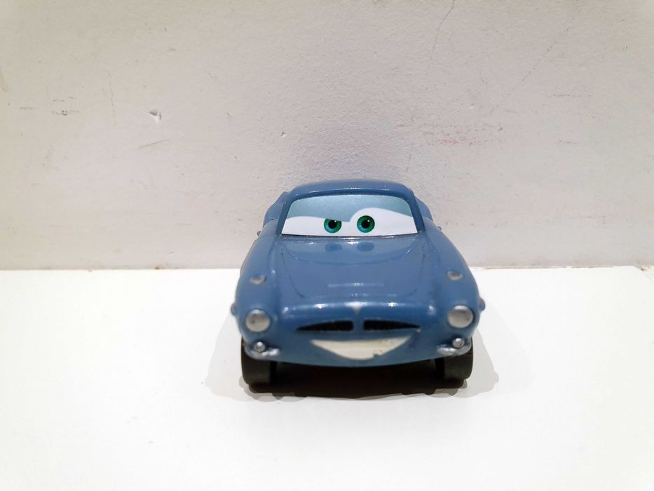 Mattel Disney Pixar Auta Cars Finn McMissile V3018