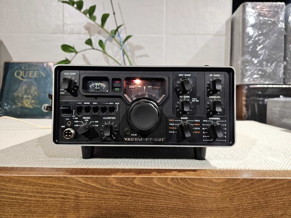 Трансивер Yaesu FT-221 VHF transceiver: 14 900 грн. - Радіоприймачі ...