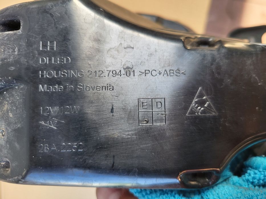 Halogen lewy peugeot 308 lift T9