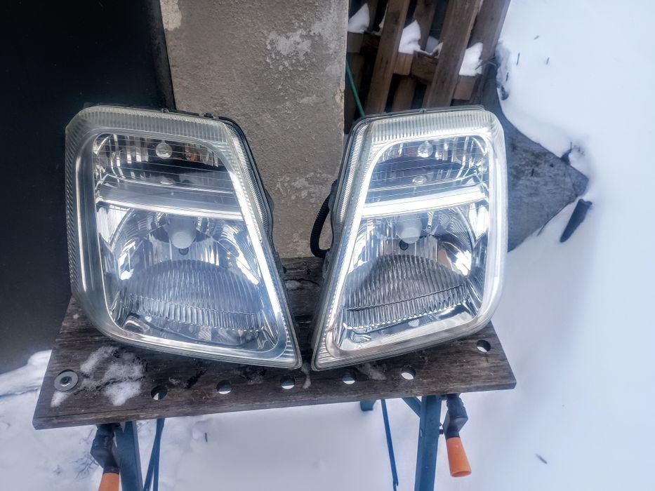 Citroen C2 lampa przednia lewa + prawa komplet AL