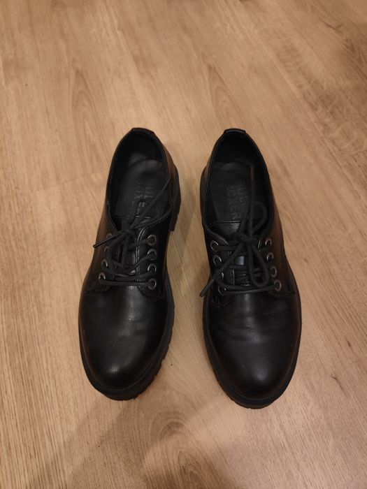 Buty na platformie Bullboxer