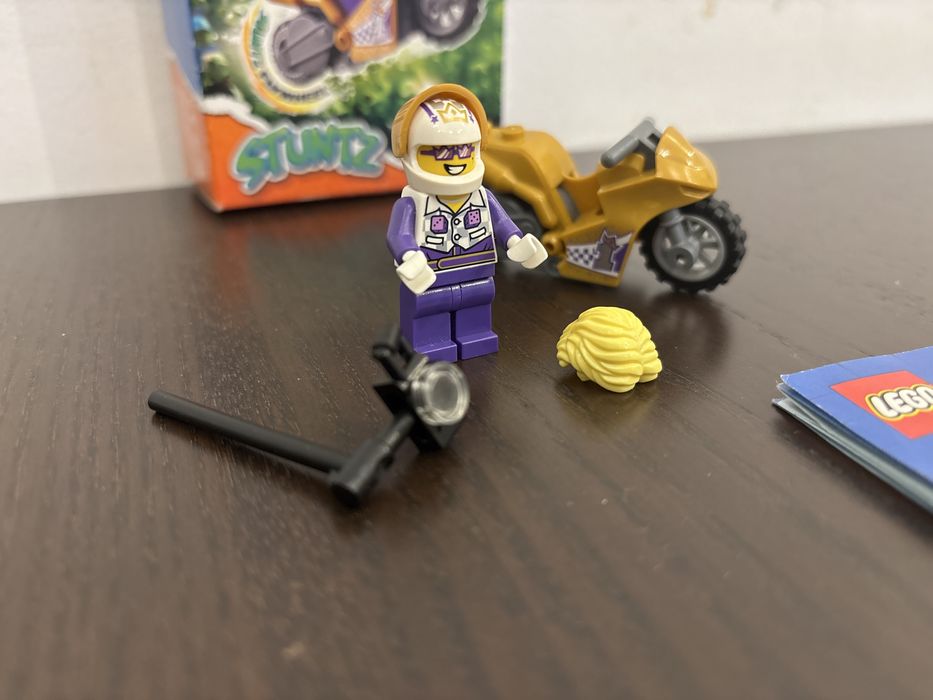 Lego City Stuntz 60309 Selfie Na Motocyklu