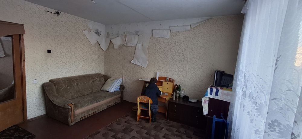 Продам велику кімнату