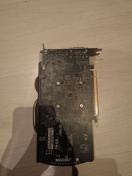 Asus Nvdia GeForce GTX 550 Ti 1gb Pamięci