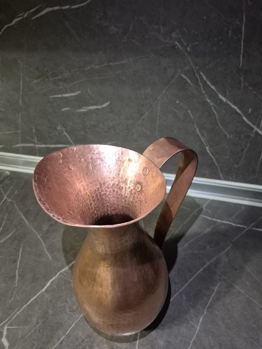 Мідний глечик для води