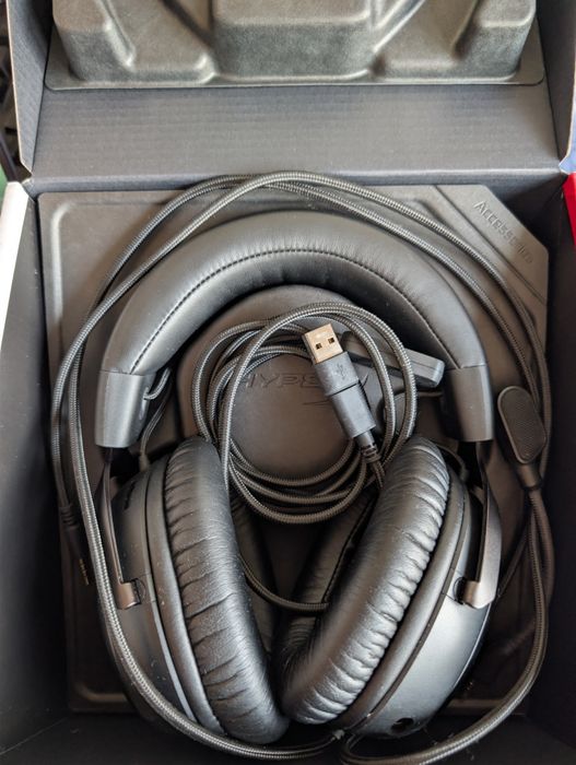 HyperX Cloud III444952267017441283