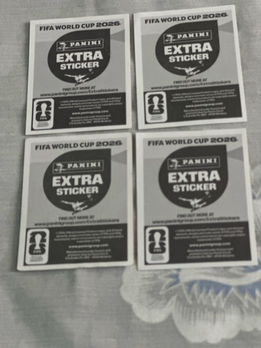 4 Extra Stickers Panini FIFA 2026 – Alphonso Davies, Bellingham, Wirtz e Modrić