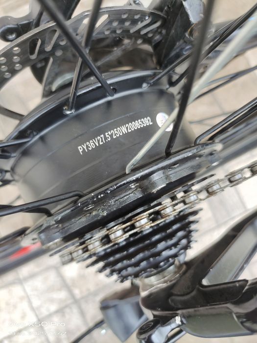 Електровелосипед Macwheel 27.5" на ручці газу є вибір