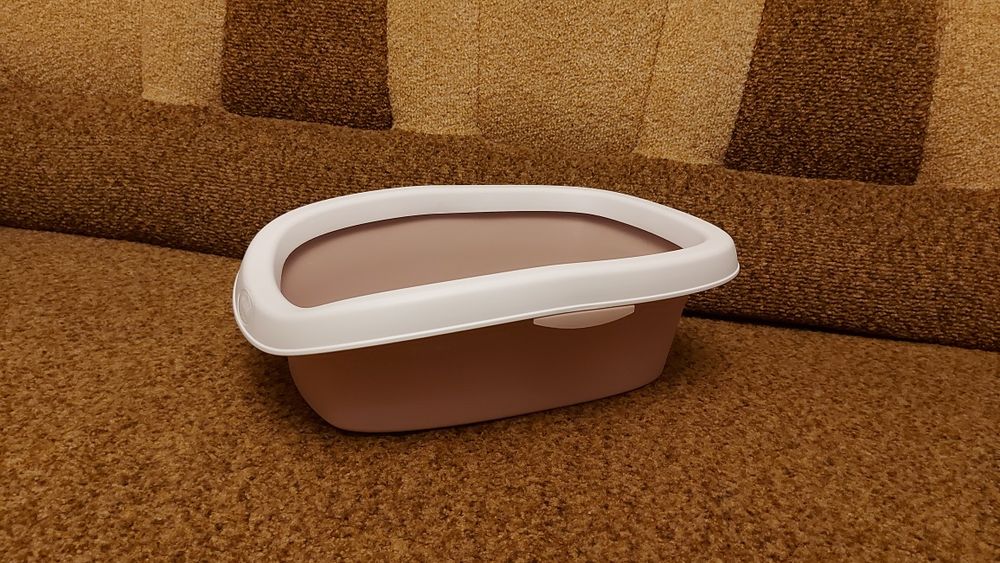 Продаю  лоток для кошечки ..