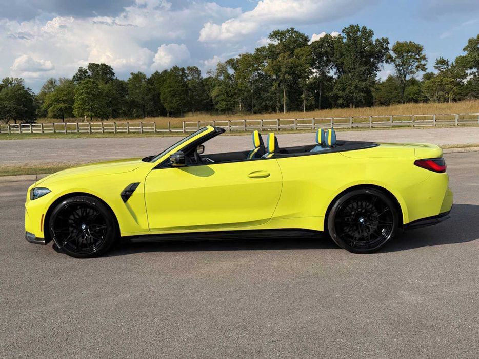 BMW M4 Competition      2022
