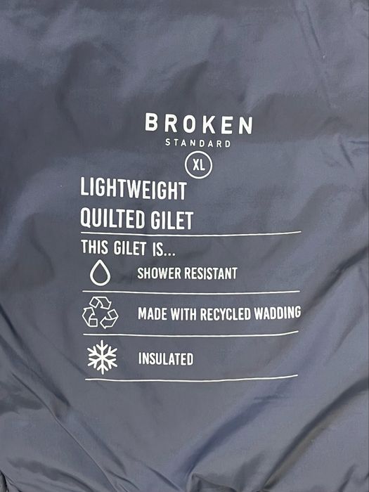 Broken Standard жилетка XL размер стеганая демисезонная черная