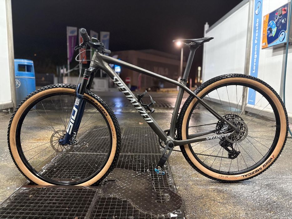 Vendo Bicicleta Specialized Epic Comp 2025, Tamanho: M