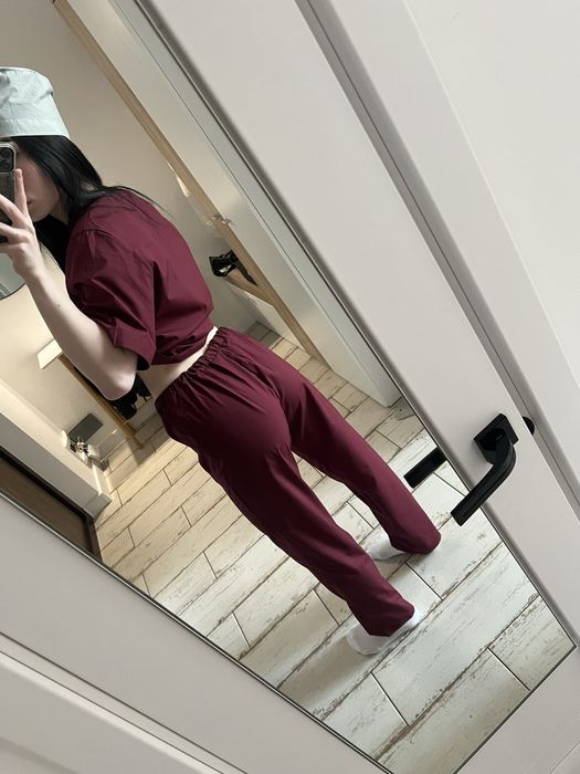 Медичний костюм хірургічний бордовий