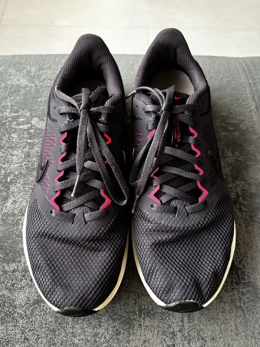 кросівки спортивні nike