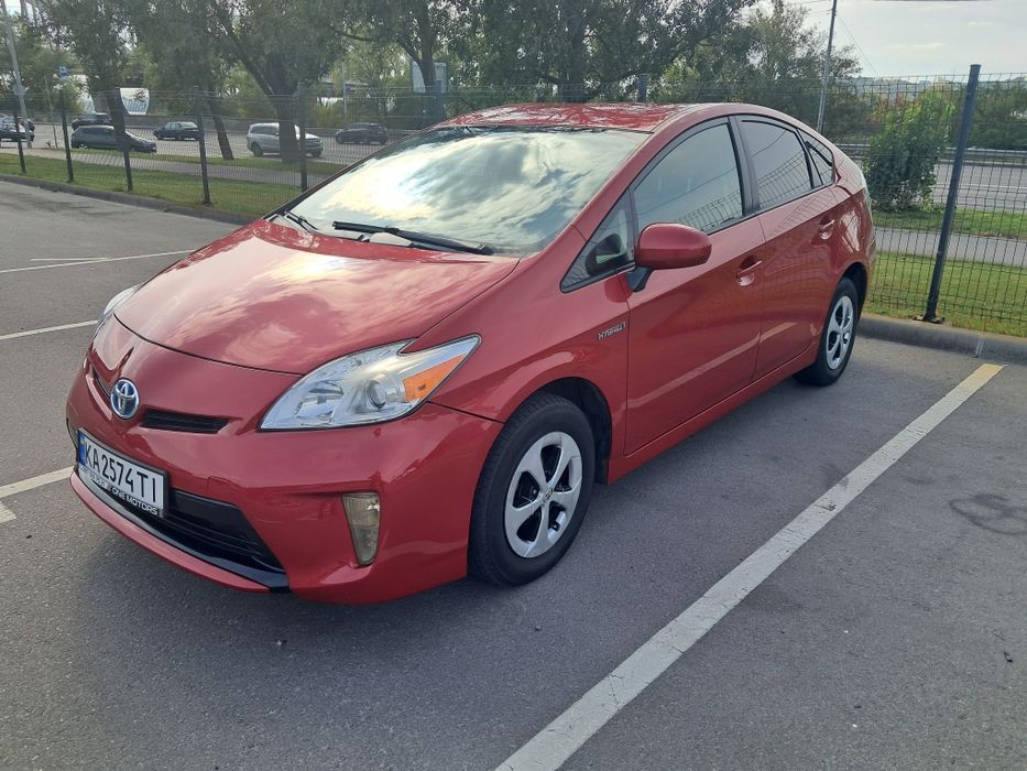 Toyota Prius 30  2015р