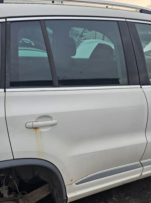 Drzwi prawe tylne Volkswagen Tiguan R line