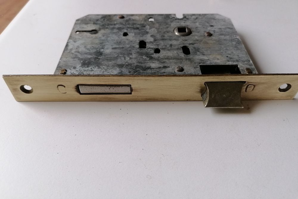 dobradiças, fechadura