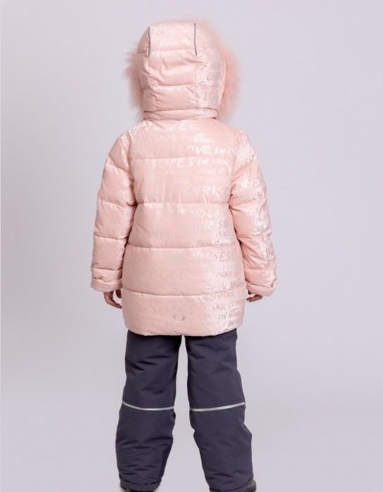 Пуховик на дівчинку