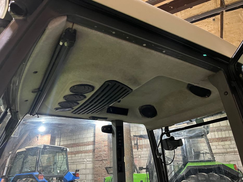 Claas Nectis 237vl Sprowadzony ciągnik sadowniczy