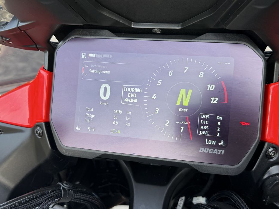 Ducati multistrada v4 pikes peak