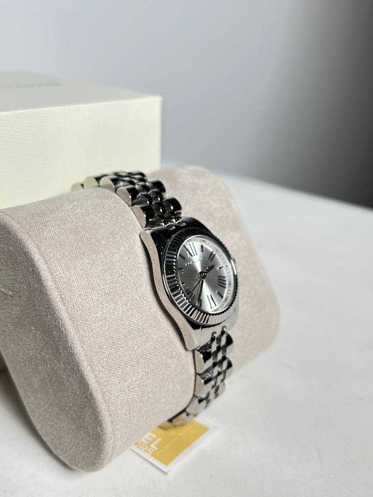 Часы Michael Kors Lexington MK3229