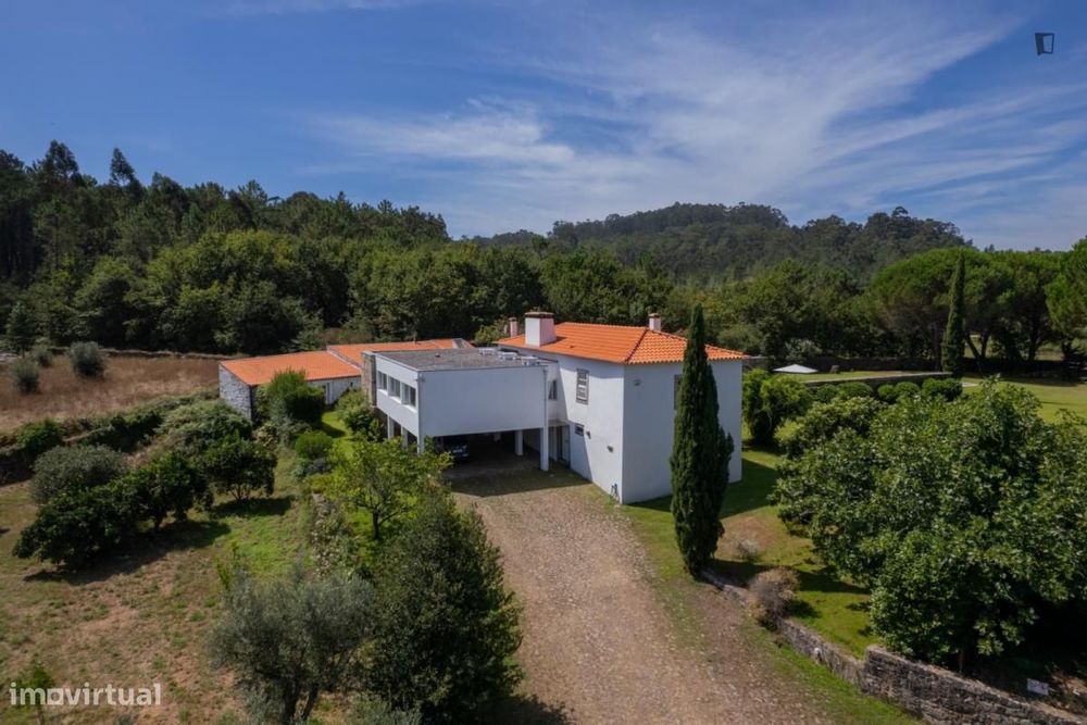 Casa com 5 quartos - localizado em Viana do castelo