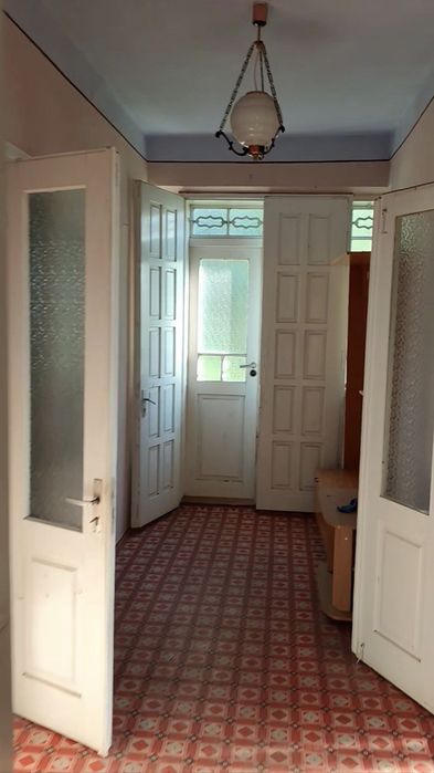 Продаж господарства в Карпатах с. Стопчатів цегляний будинок 138 м2 літня кухня господарські приміщення 107 сот. землі є газ БЕЗ КОМІСІЇ