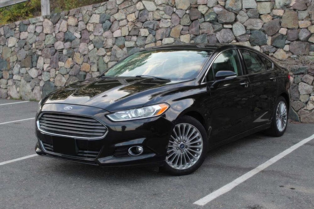 Ford Fusion Titanium      2013