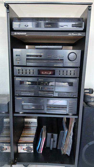 Sistema Completo Pioneer com Móvel e Colunas