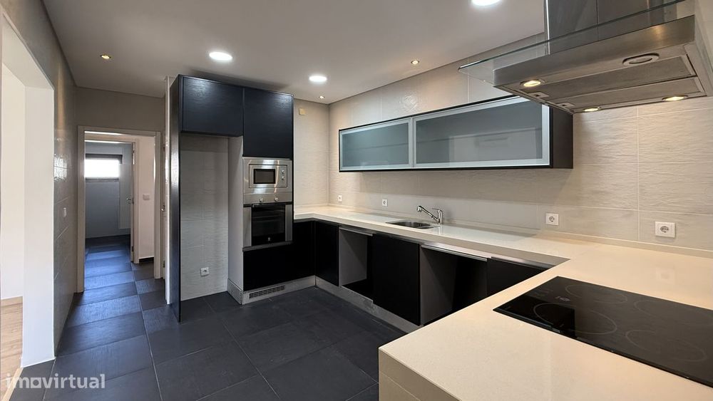 Apartamento T3 totalmente renovado em Pinhal Novo