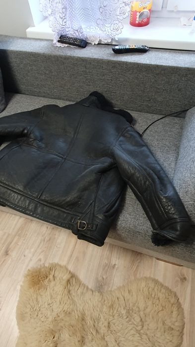 Kurtka zimowa z korzuchem naturalna nie wysyłam.przez olx